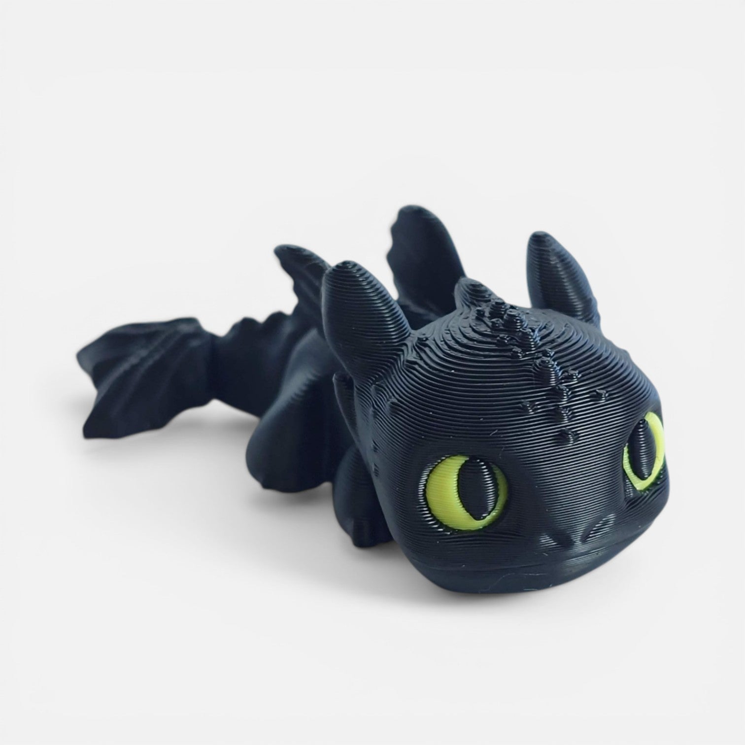This is a pair of 3D printed dragons – Night Fury and Light Fury