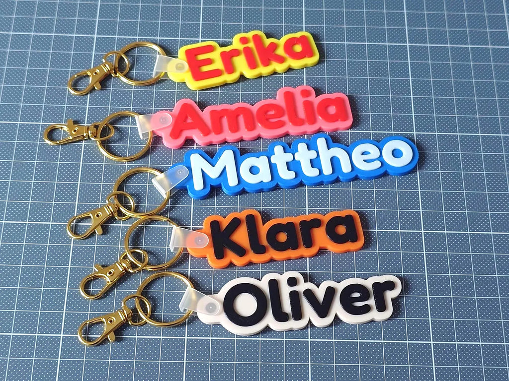 Personalized keychain. 3D printing. 