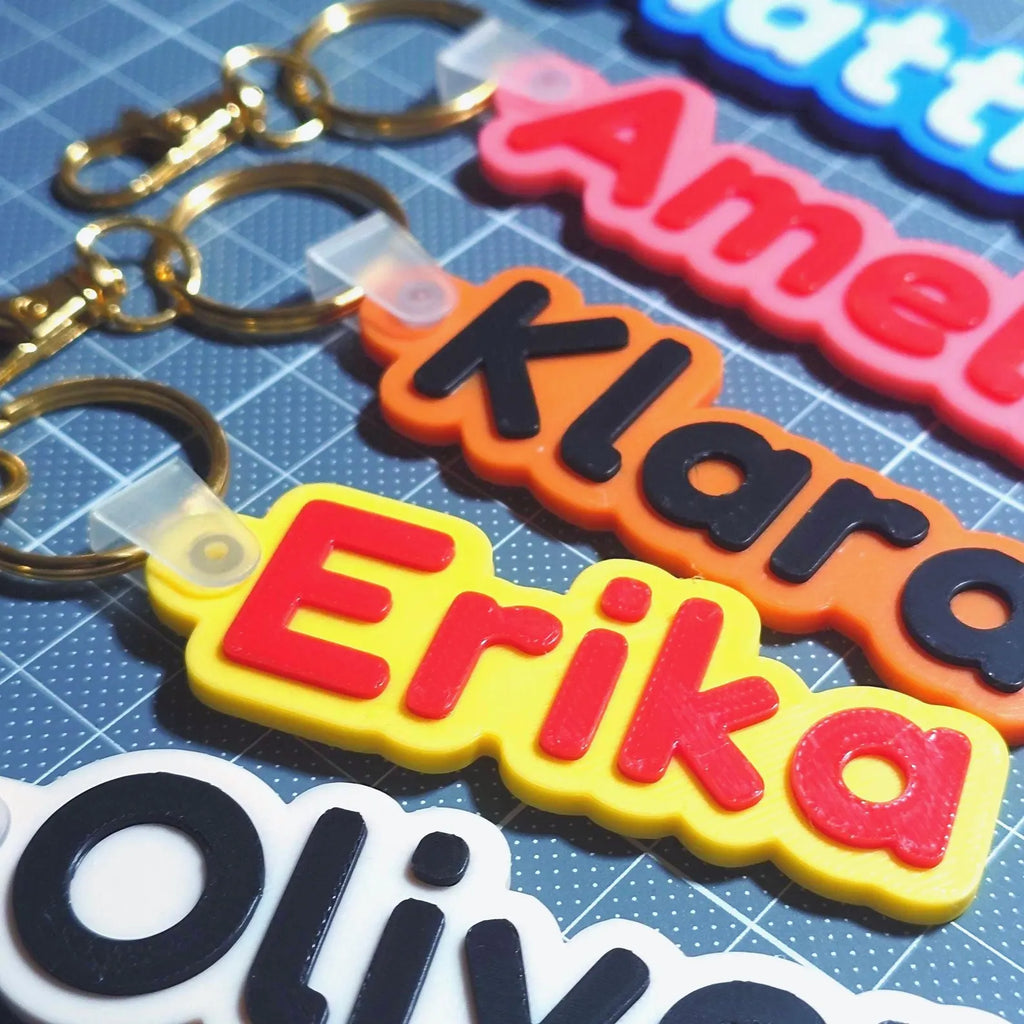 Personalized keychain. 3D printing. 