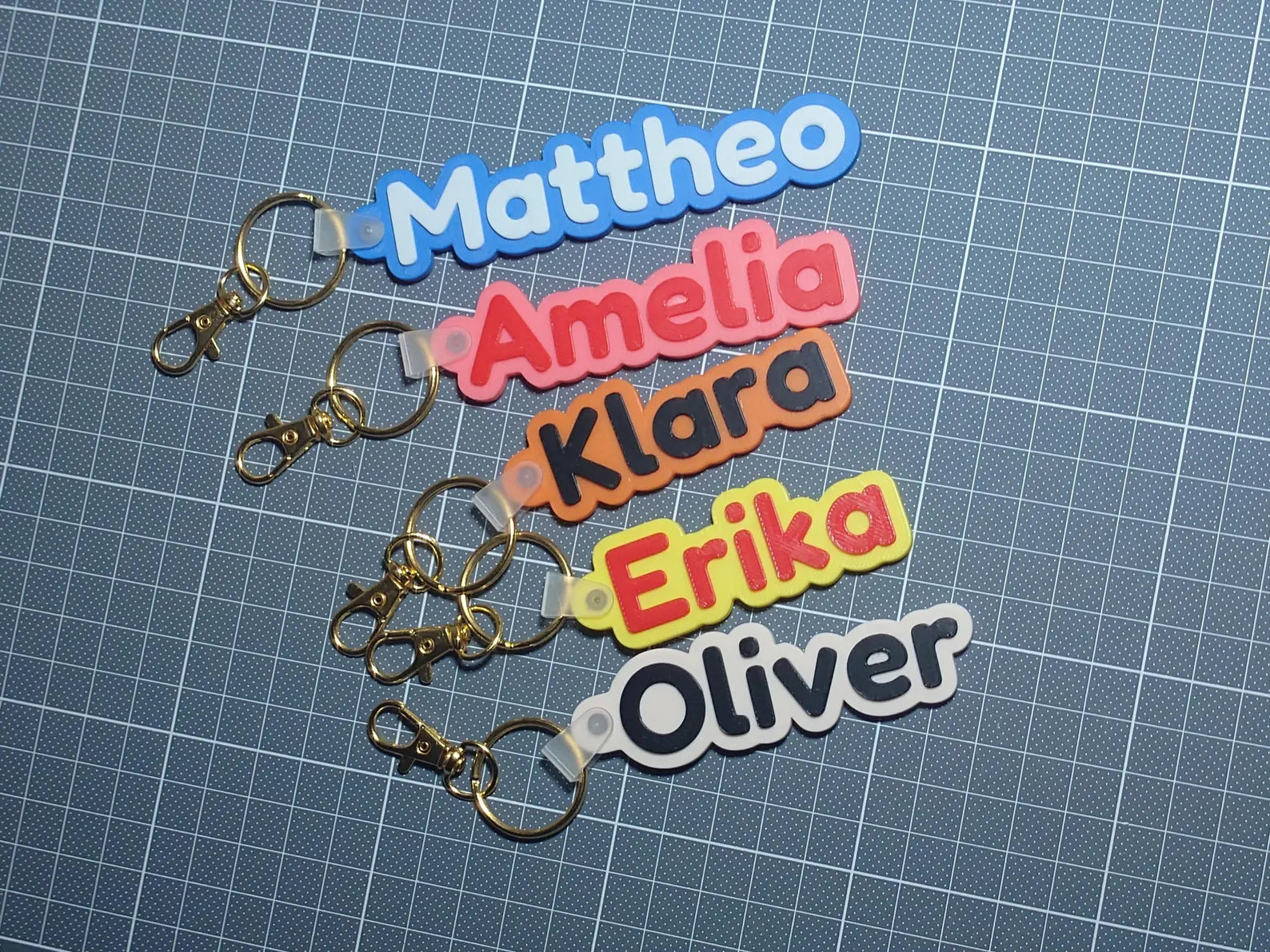 Personalized keychain. 3D printing. 
