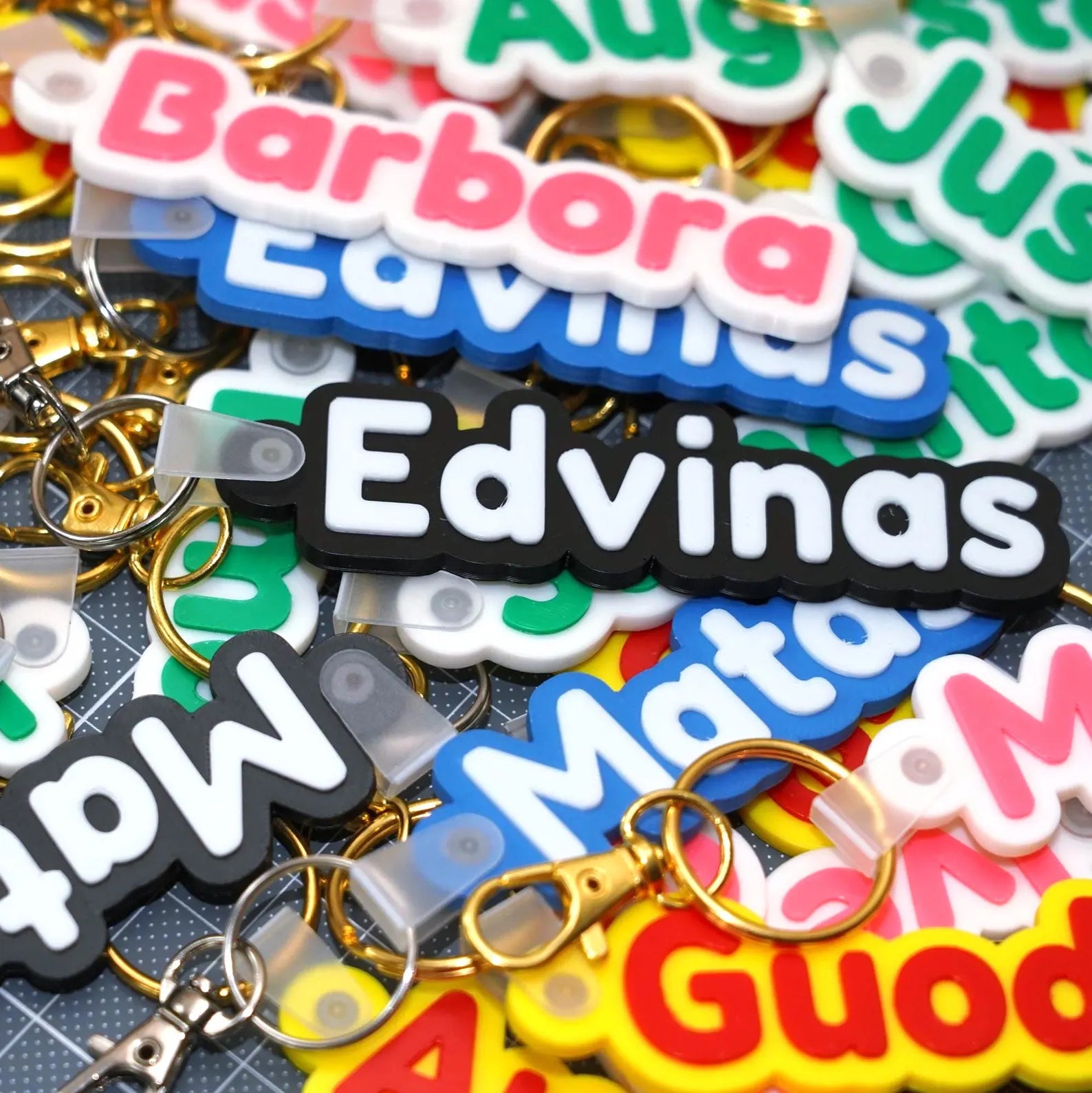 Personalized keychain. 3D printing. 