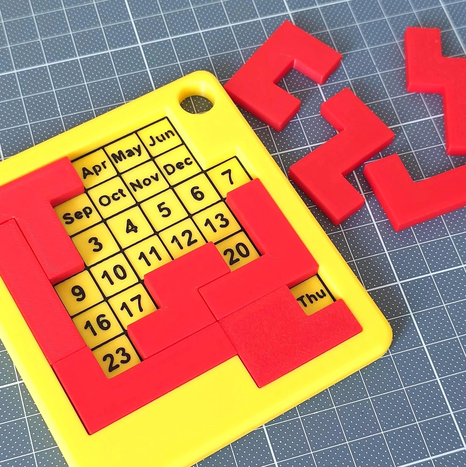 3D Printed Daily Calendar Puzzle