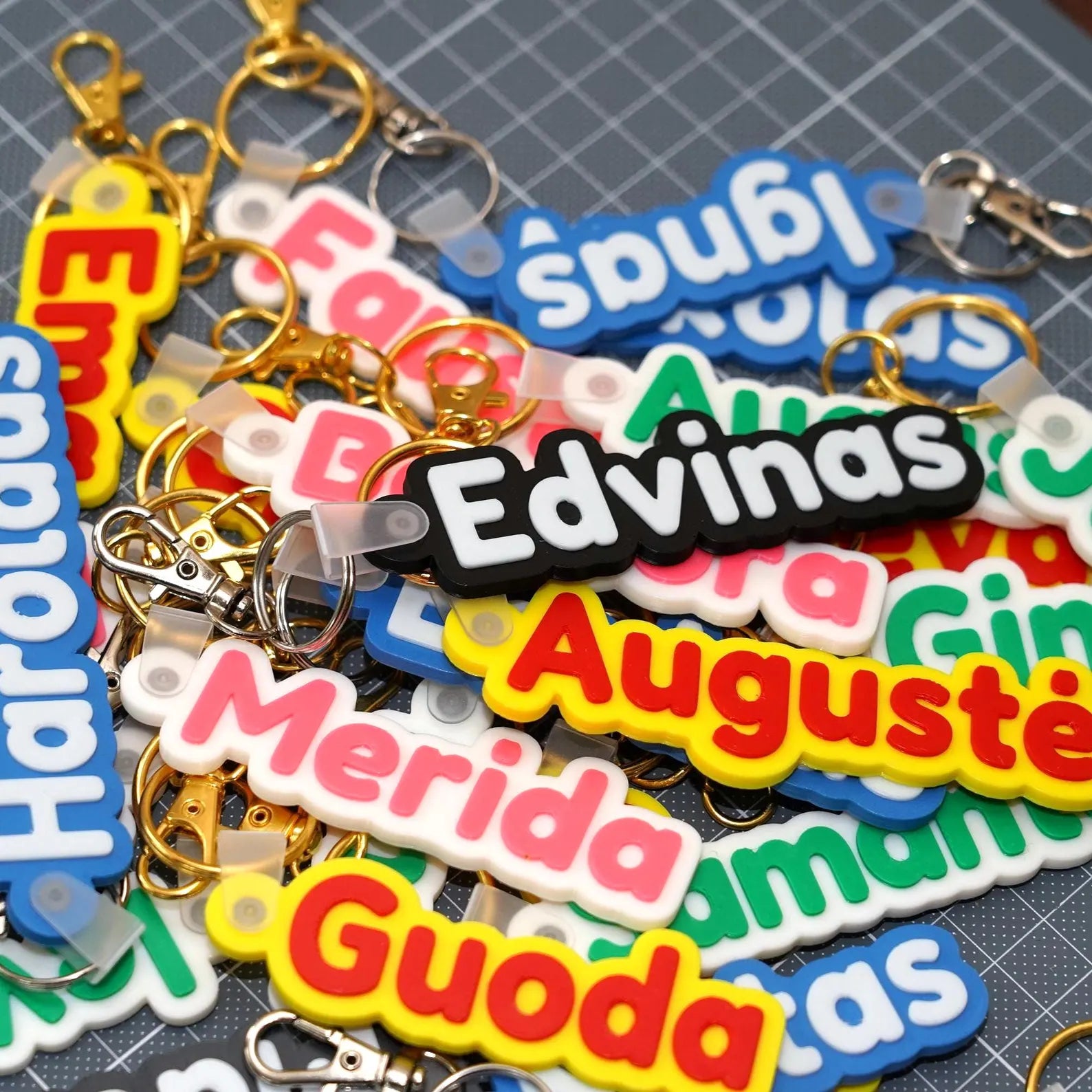 Personalized keychain. 3D printing. 