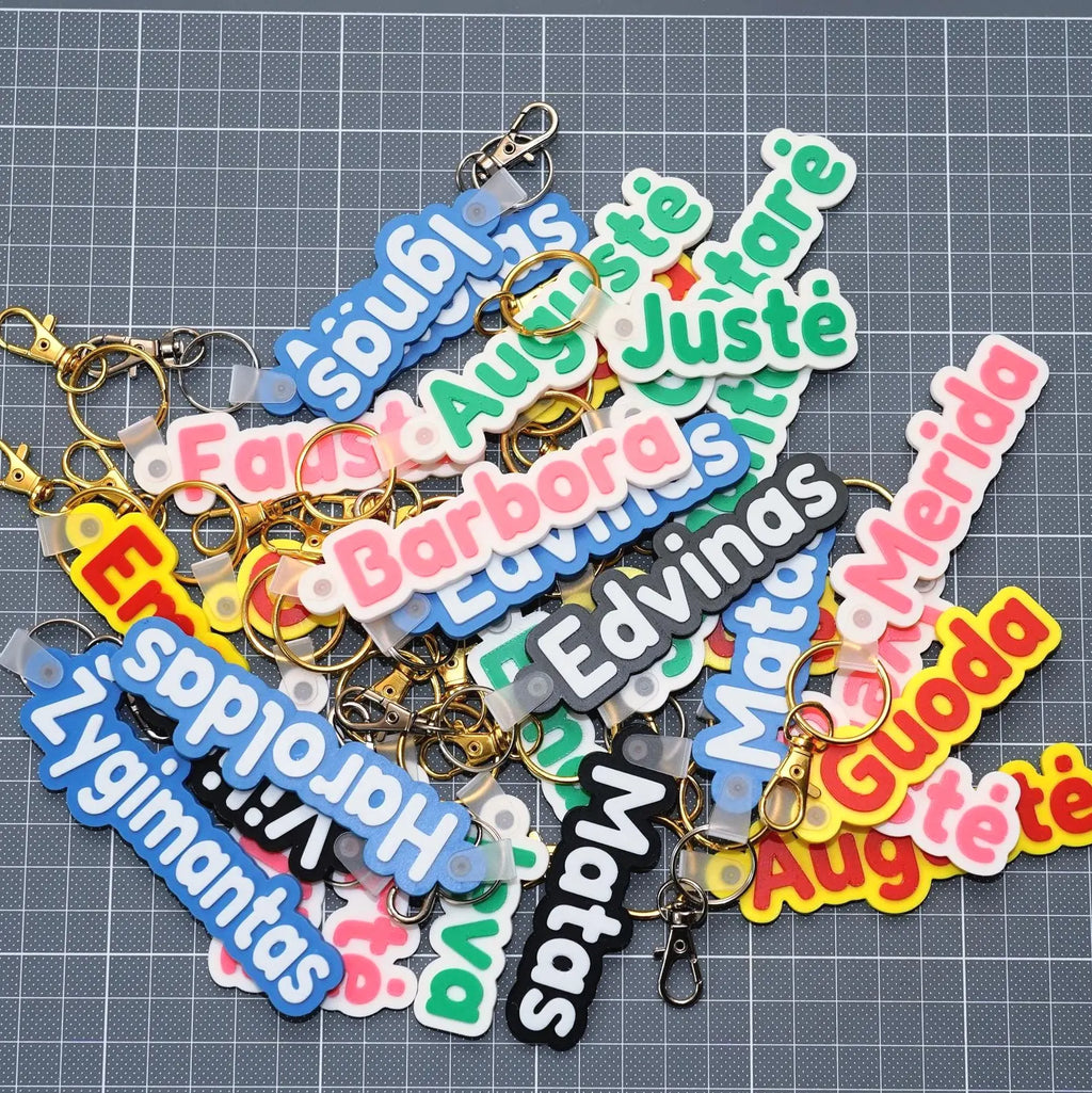 Personalized keychain. 3D printing. 